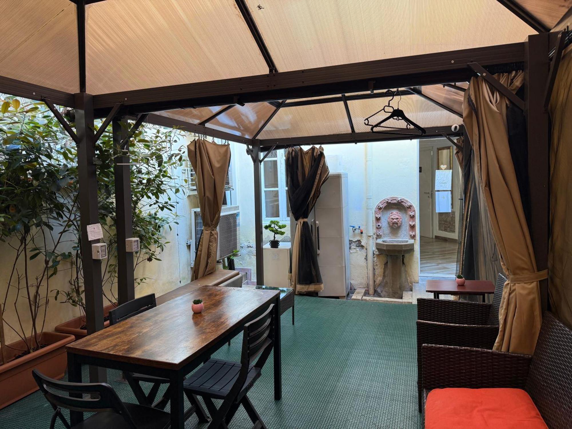 My Friends Hostal